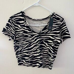 Womens a new day zebra print cropped top size LARGE